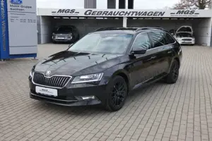 Skoda Superb Combi 2.0 TDI 'Ambition' #XENON #NAVI #KAM Bild 2