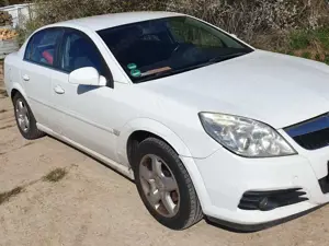 Opel Vectra Vectra 1.9 CDTI DPF Business Bild 4