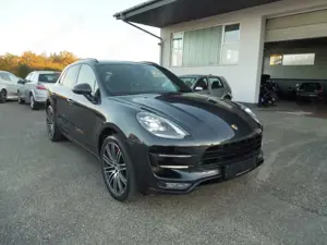 Porsche Macan Turbo mit Performance Paket
