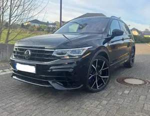 Volkswagen Tiguan R - 2.0 TSI - *Akrapovic*HuD*Pano*Leder*SR+WR*
