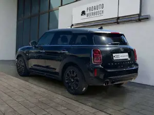 MINI Cooper Countryman Yours Trim PANO/HUD/MMRY/ACC Bild 2