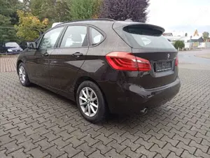 BMW 216 216d Gran Tourer Luxury Line Bild 2