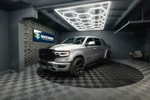 Dodge RAM 5.7 V8 HEMI 4x4 Offroad Night Limited 19%