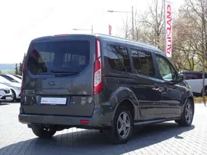 Ford Grand Tourneo Bild 5