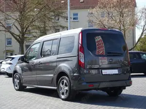 Ford Grand Tourneo Bild 3