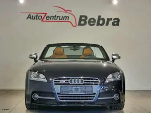 Audi TTS Roadster Quattro Xenon/Navi/Leder/SHZ/PDC Bild 2