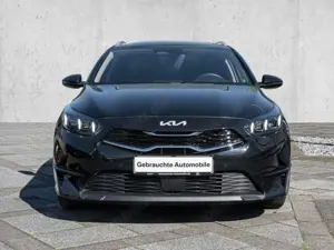 Kia Ceed / cee'd Ceed SW 1,5 Platinum Edition ACC NAVI LED DAB Bild 3