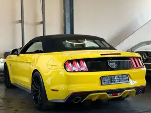 Ford Mustang GT Convertible V8 /BRD Bild 4