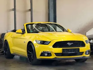 Ford Mustang GT Convertible V8 /BRD Bild 2