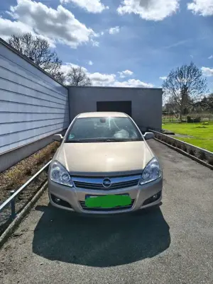 Opel Astra Edition