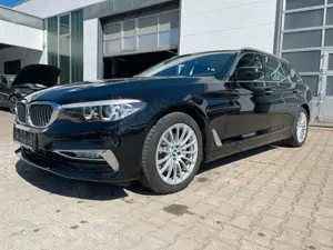 BMW 520 iA Touring Luxury Line/1HD/LED/AHK/NAVI/Leder