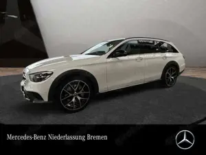 Mercedes-Benz E 200 4M AVANTG+NIGHT+PANO+360+AHK+LED+FAHRASS+9G
