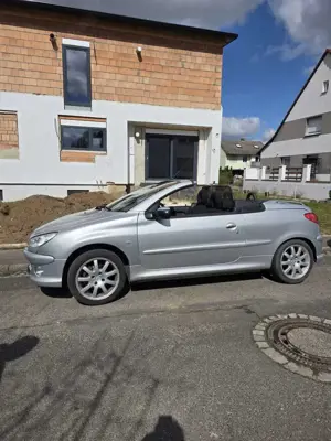 Peugeot 206 Bild 2