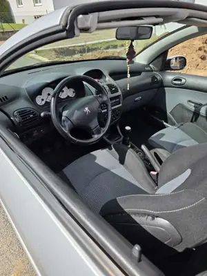 Peugeot 206 Bild 4