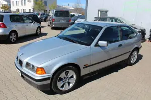 BMW 316 Compact H- Zulassung 70`km Automatik Bild 2