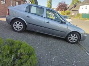 Opel Astra Astra 1.6 Elegance Bild 4