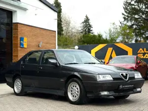 Alfa Romeo 164 3.0i Q4 V6 Oldtimer Bild 3