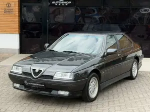 Alfa Romeo 164 3.0i Q4 V6 Oldtimer Bild 2