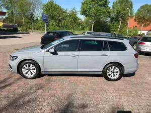 Volkswagen Passat Variant *Kombi*Diesel*Automatik*AHK* Bild 5