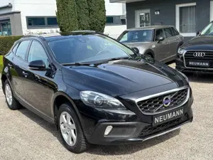 Volvo V40 Cross Country Momentum Bild 2