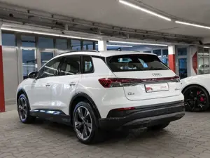 Audi Q4 e-tron 40 S line Standklima Kamera 20'' Navi+ Bild 4