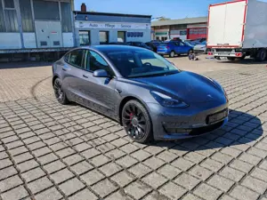 Tesla Model 3 Dualmotor Performance