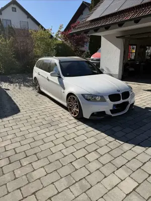 BMW 335 335i