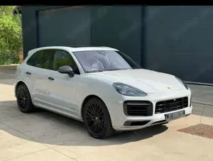 Porsche Cayenne GTS*Carbonpaket*Burmester*Pano*