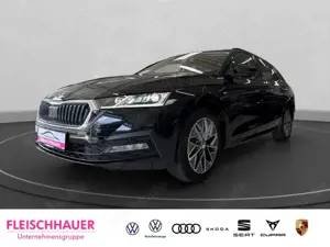 Skoda Octavia Combi Ambition TOUR 2.0 TDI LED+ACC+AHK+NAVI+PDC V