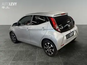 Toyota Aygo 1.0 x-Play +Kamera+PDC+CarPlay+Bluethooth+ Bild 4