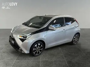 Toyota Aygo 1.0 x-Play +Kamera+PDC+CarPlay+Bluethooth+ Bild 2