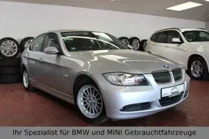 BMW 325 i Automatik*N52*2.Hand*Scheckheft