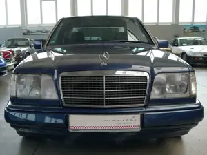 Mercedes-Benz E 420 E 420, CH-Import, technisch/optisch hervorragend