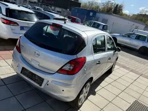 Opel Corsa Selection "110 Jahre" Bild 2