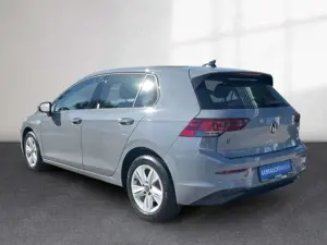Volkswagen Golf 2.0 TDI DSG Life Navi AHK GJR Bild 3