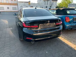 BMW 320 i Automatic Advantage Bild 2