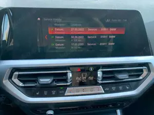 BMW 320 i Automatic Advantage Bild 4