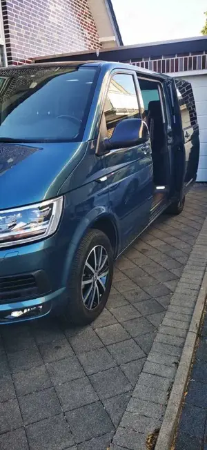 Volkswagen T6 Multivan DSG 4MOTION Edition, 7 Sitzer, AHK, Navi, Xenon,VB Bild 2