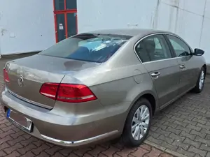 Volkswagen Passat Passat Diesel 2.0 TDI Comfortline AHK Bild 2
