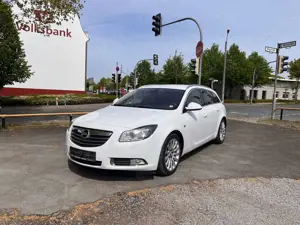 Opel Insignia SPORT*TEMPOMAT*KLIMATRONIC*SHZ*TÜV/AU*02/2027*