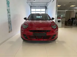 Fiat 600 La Prima Hybrid 1.2 € 7.100,00 gespart ! T3 81 ... Bild 2