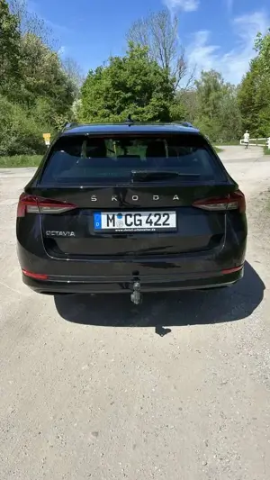 Skoda Octavia Combi 2.0 TDI First Edition | Garantie Bis Dez 26 Bild 5