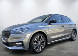 Skoda Fabia Monte Carlo Apple CarPlay LED Kamera Spurhalte DAB