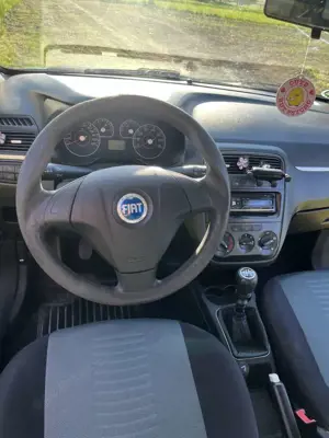 Fiat Grande Punto 1.4 8V Dynamic Bild 4