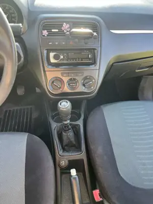 Fiat Grande Punto 1.4 8V Dynamic Bild 3