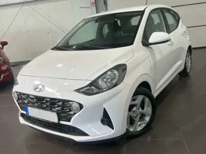 Hyundai i10 1.0 Automatik **Navi*Kamera*SHZ*PDC**
