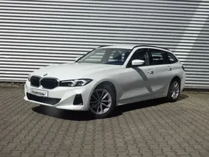 BMW 318 i Tour ComfortPaket Kamera LM SH Schaltwippen
