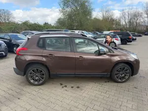 Peugeot 2008 Active/1,6/KLIMA/EURO5/TEMPOMAT Bild 4