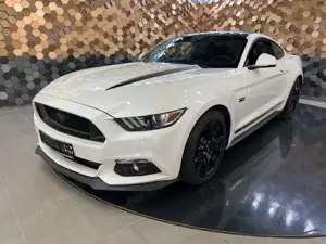 Ford Mustang GT 5.0/DE-Fhzg/Xenon/Navi/238 € pro Mona