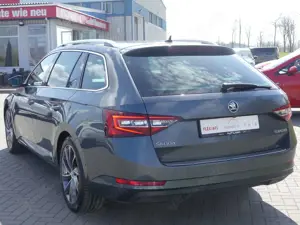 Skoda Superb Combi 1.8 16V TSI LK Bild 3
